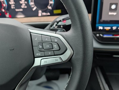 2027 Volkswagen Atlas SE w/Technology