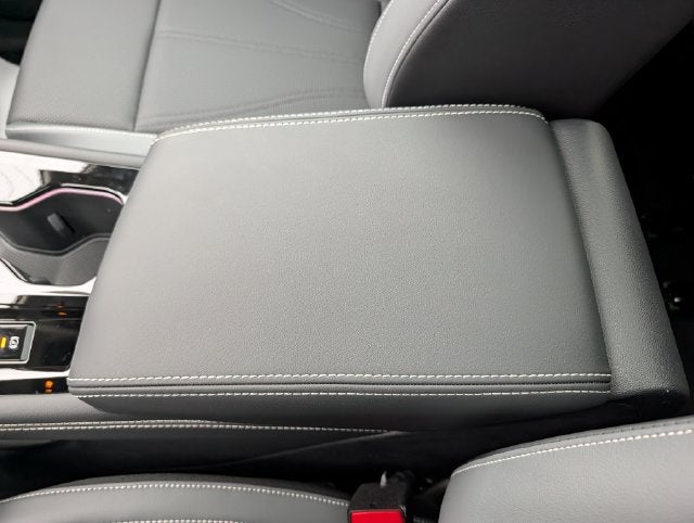 2027 Volkswagen Atlas SE w/Technology