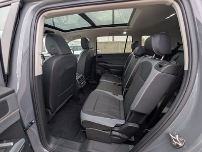 2027 Volkswagen Atlas SE w/Technology