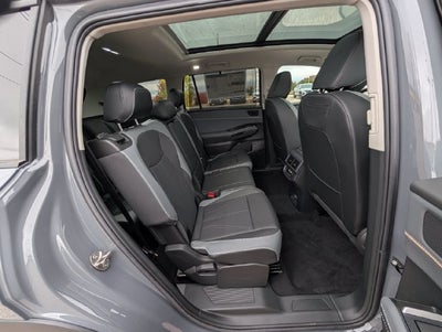 2027 Volkswagen Atlas SE w/Technology