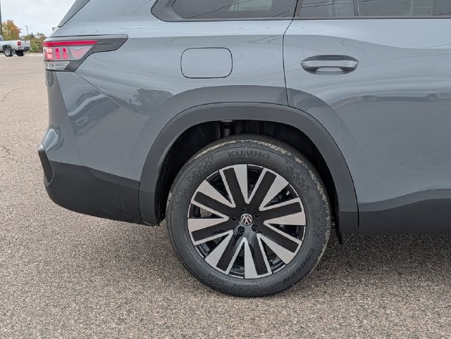 2027 Volkswagen Atlas SE w/Technology