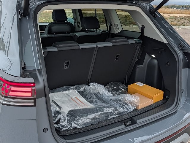 2027 Volkswagen Atlas SE w/Technology