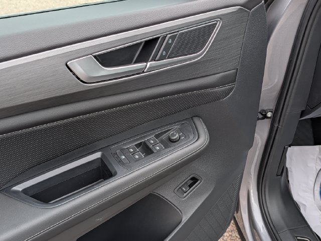 2026 Volkswagen Atlas Cross Sport SE w/Technology