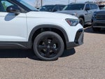 2025 Volkswagen Taos 1.5T SE Black