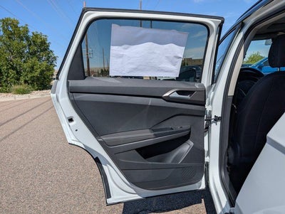 2025 Volkswagen Taos 1.5T SE Black