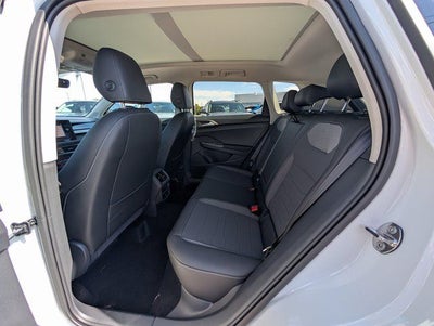 2025 Volkswagen Taos 1.5T SE Black