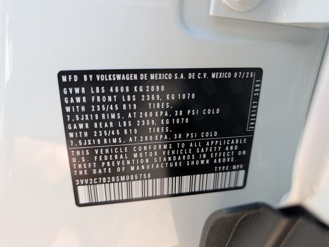 2025 Volkswagen Taos 1.5T SE Black
