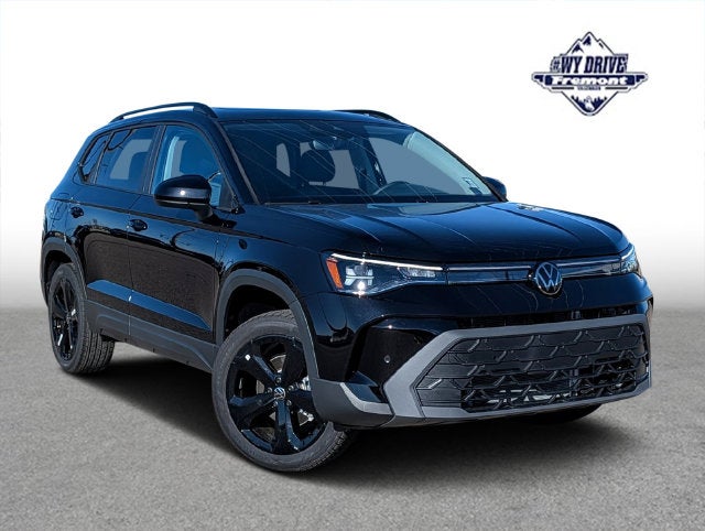2027 Volkswagen Taos SE Black