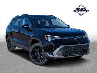 2027 Volkswagen Taos 1.5T SE Black