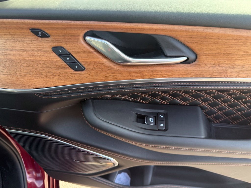 2025 Jeep Grand Cherokee Summit Reserve