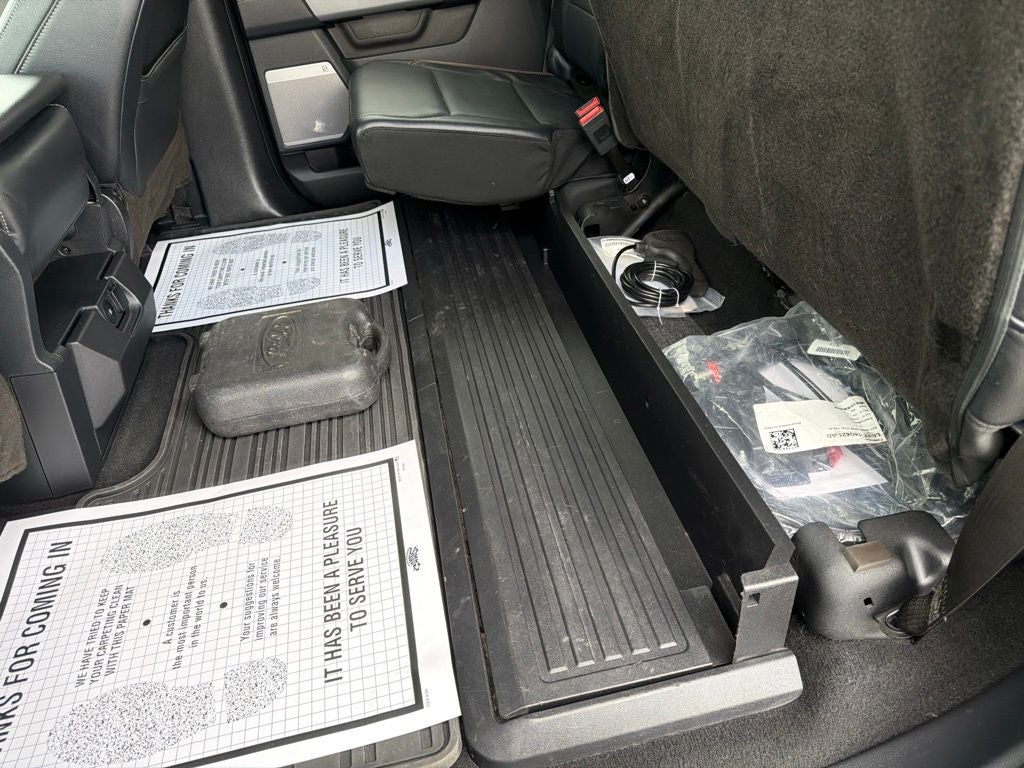 2023 Ford F-350SD Lariat Sport