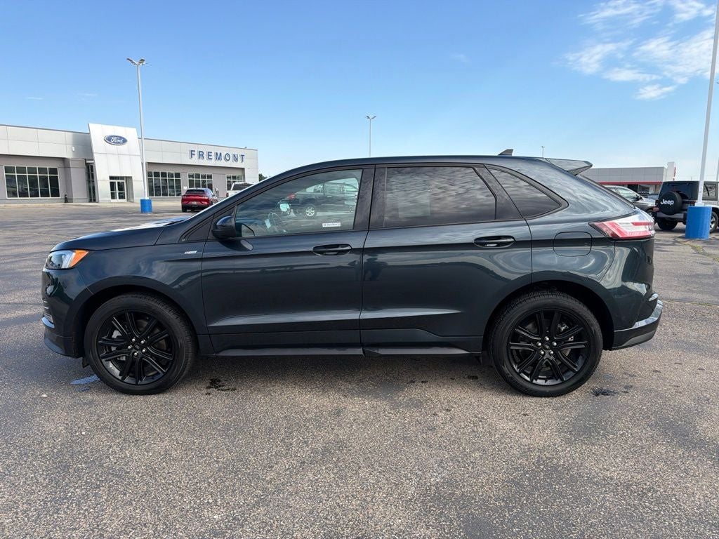2022 Ford Edge ST Line