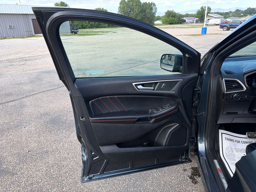 2022 Ford Edge ST Line