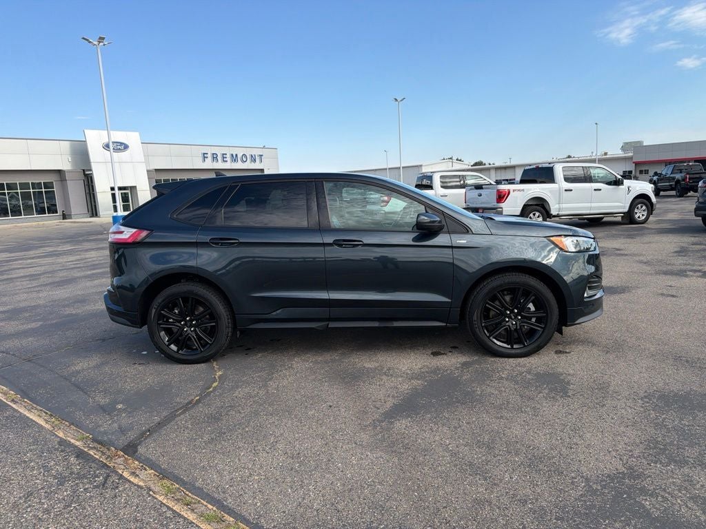 2022 Ford Edge ST Line