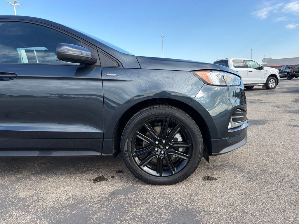 2022 Ford Edge ST Line