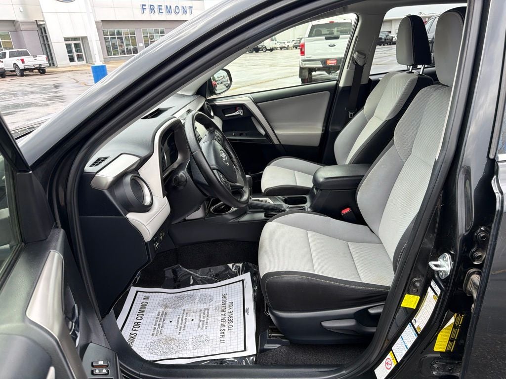 2018 Toyota RAV4 Hybrid XLE