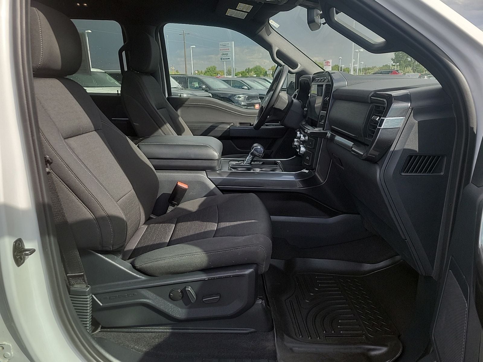 2023 Ford F-150 Base