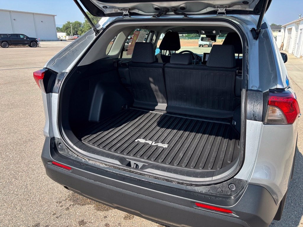 2024 Toyota RAV4 LE AWD