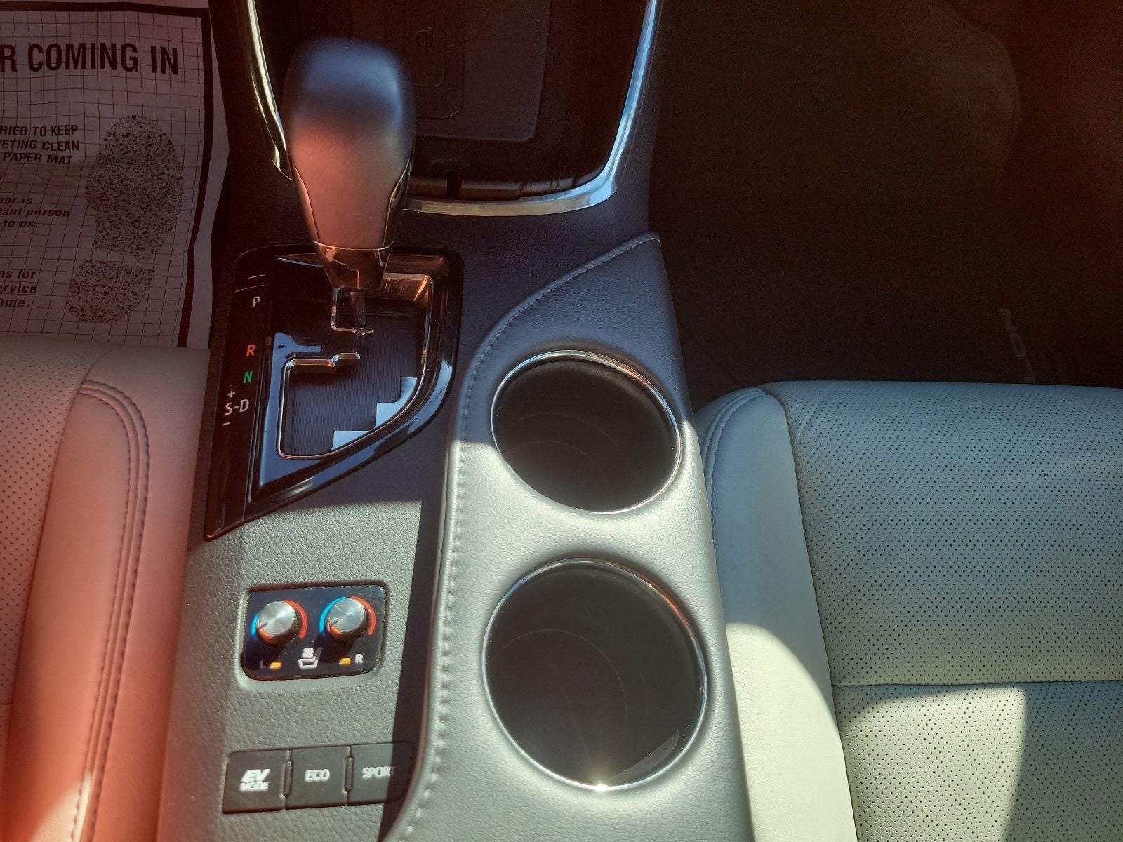 2016 Toyota Avalon Hybrid Base